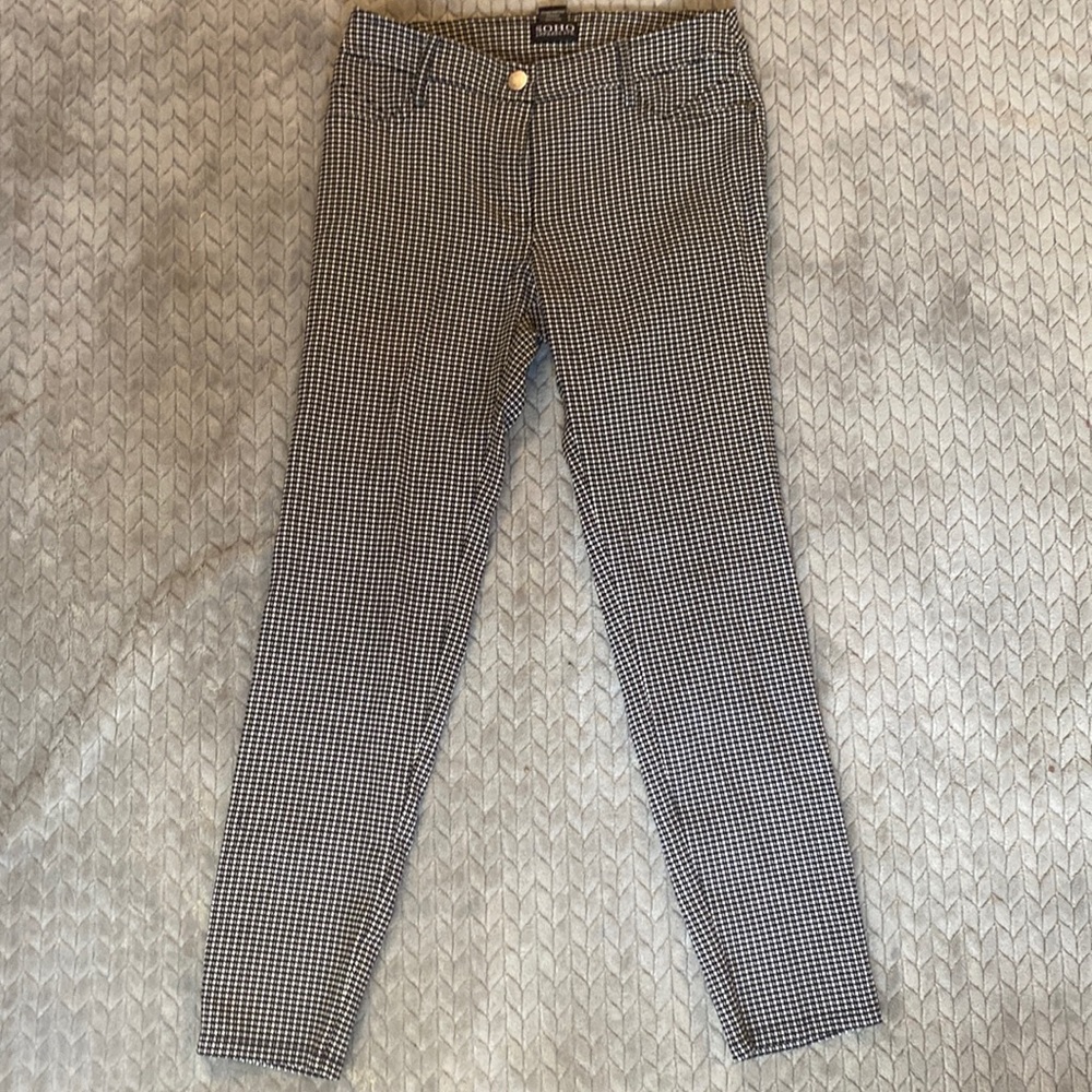 Soho‎ Apparel | Woman’s Pants | Size 6